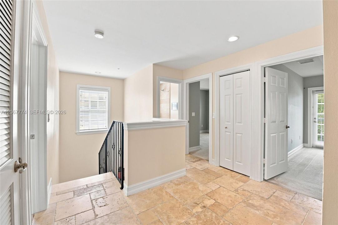 For Sale: $1,150,000 (4 beds, 4 baths, 2878 Square Feet)
