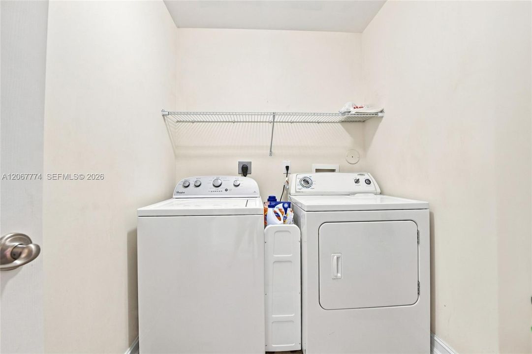 For Sale: $1,150,000 (4 beds, 4 baths, 2878 Square Feet)