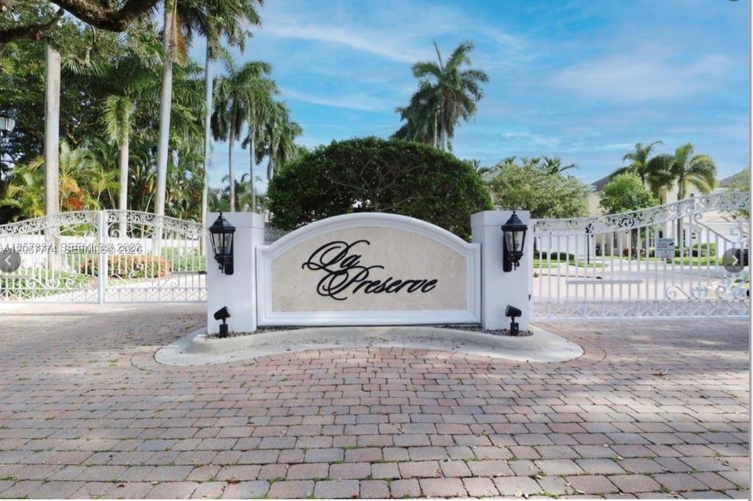For Sale: $1,150,000 (4 beds, 4 baths, 2878 Square Feet)