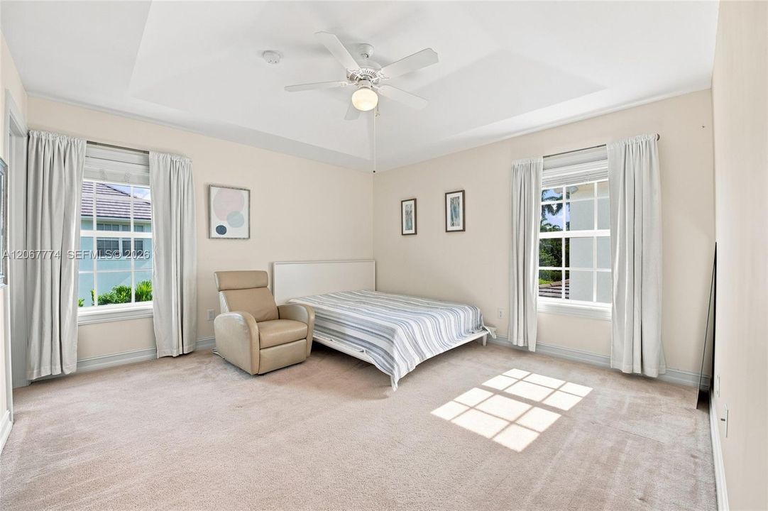 For Sale: $1,150,000 (4 beds, 4 baths, 2878 Square Feet)