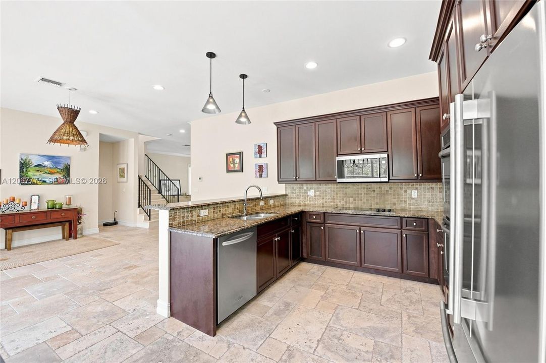 For Sale: $1,150,000 (4 beds, 4 baths, 2878 Square Feet)