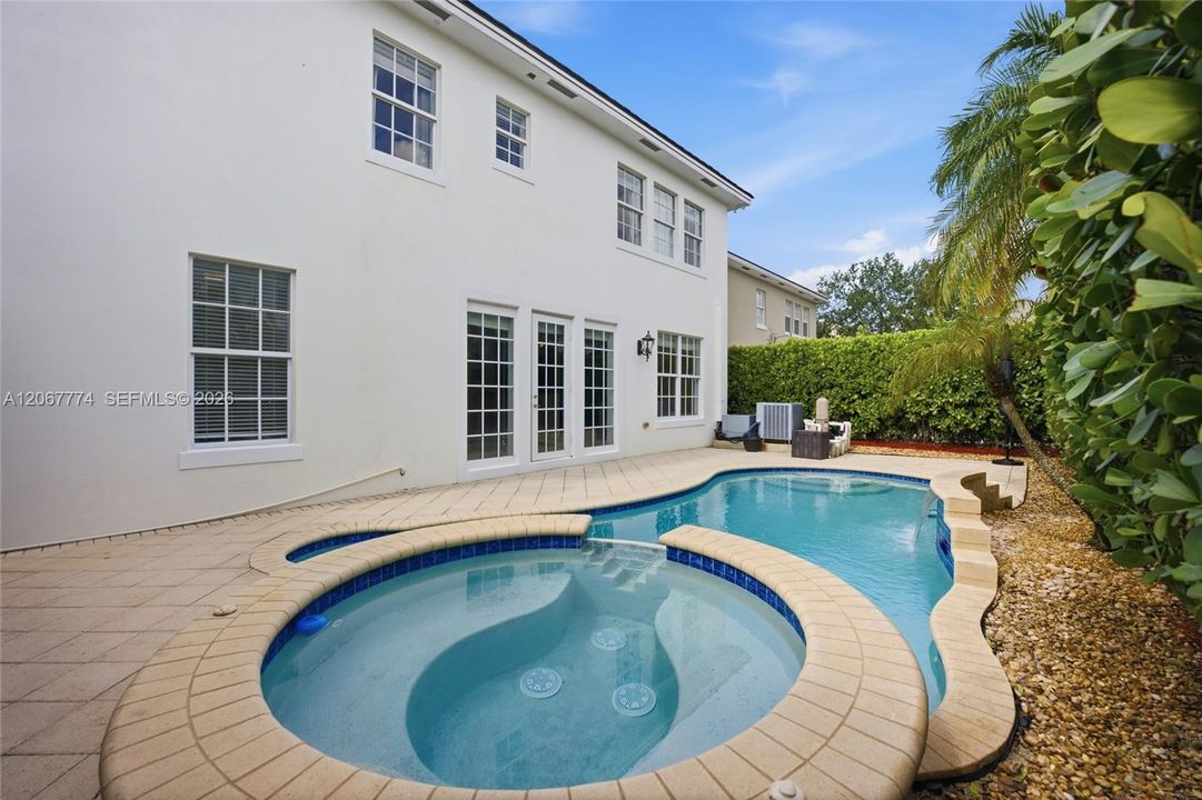 For Sale: $1,150,000 (4 beds, 4 baths, 2878 Square Feet)