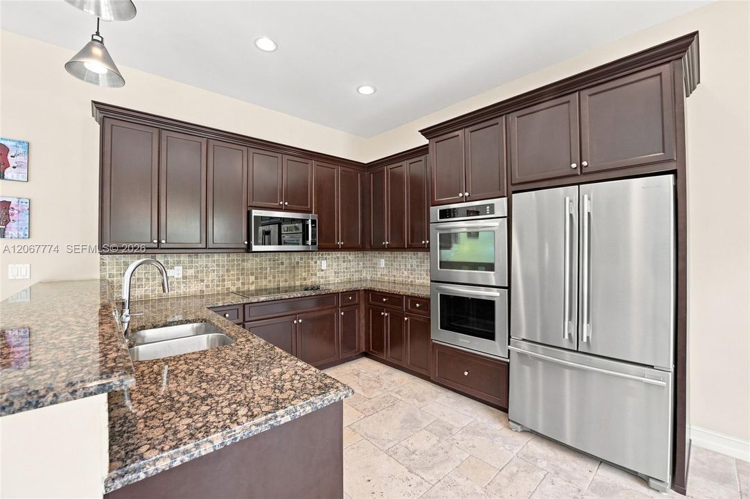 For Sale: $1,150,000 (4 beds, 4 baths, 2878 Square Feet)