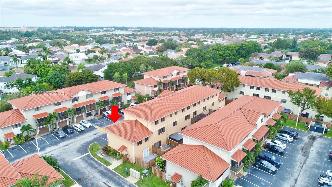 For Sale: $365,000 (2 beds, 1 baths, 1064 Square Feet)