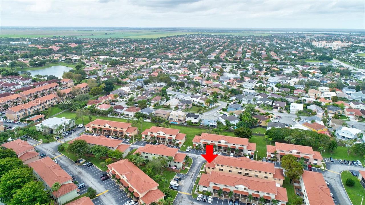 For Sale: $365,000 (2 beds, 1 baths, 1064 Square Feet)