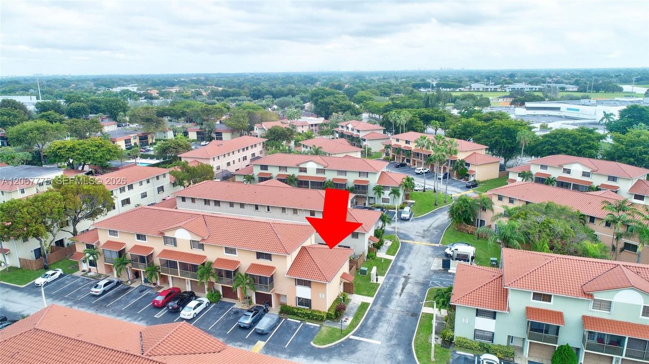 For Sale: $365,000 (2 beds, 1 baths, 1064 Square Feet)