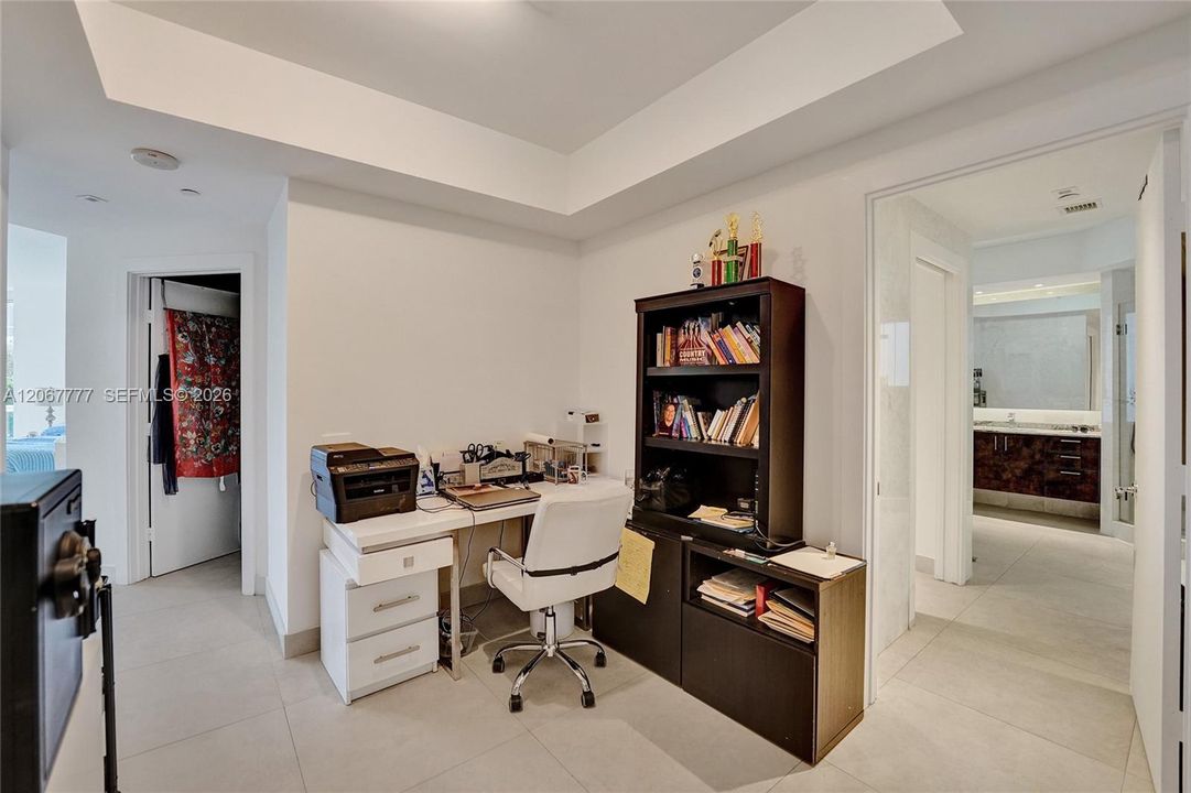 For Sale: $2,150,000 (3 beds, 3 baths, 3173 Square Feet)