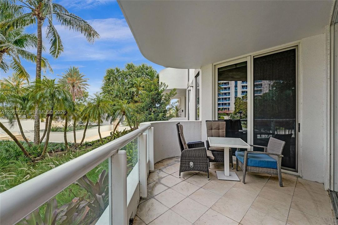 For Sale: $2,150,000 (3 beds, 3 baths, 3173 Square Feet)
