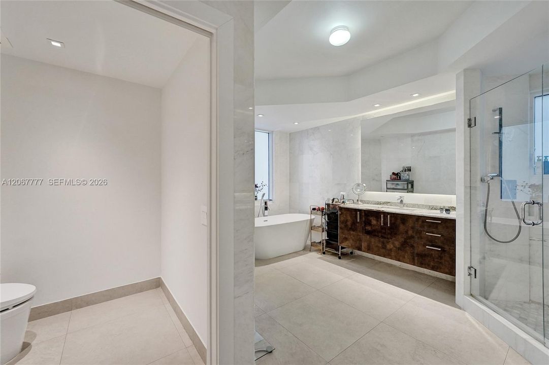 For Sale: $2,150,000 (3 beds, 3 baths, 3173 Square Feet)