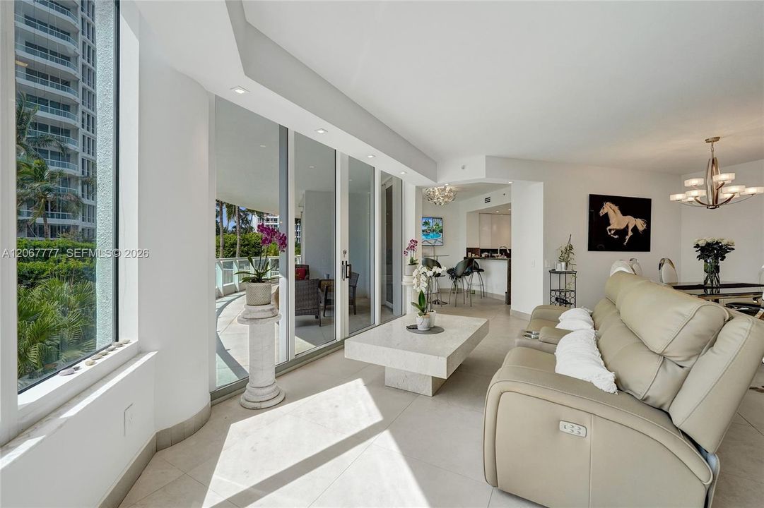 For Sale: $2,150,000 (3 beds, 3 baths, 3173 Square Feet)