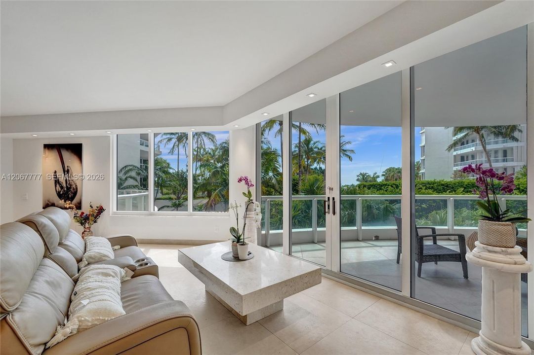 For Sale: $2,150,000 (3 beds, 3 baths, 3173 Square Feet)