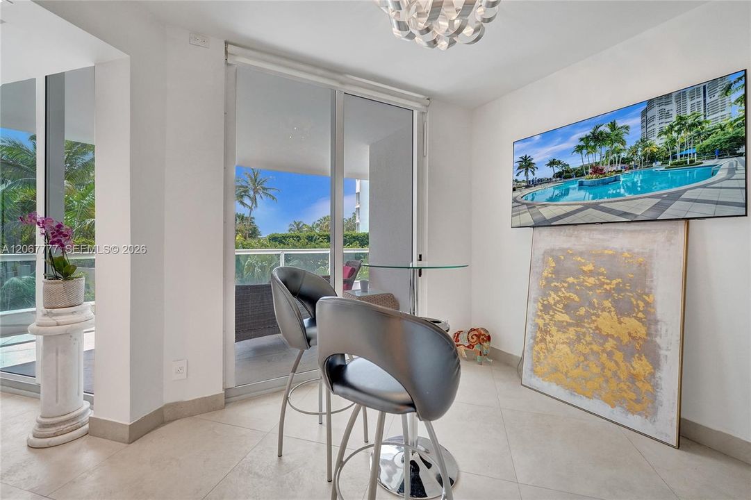 For Sale: $2,150,000 (3 beds, 3 baths, 3173 Square Feet)