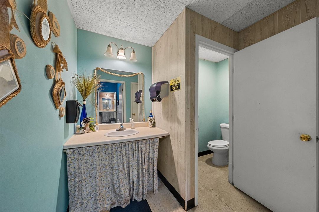 14-web-or-mls-Chowder House Final-14