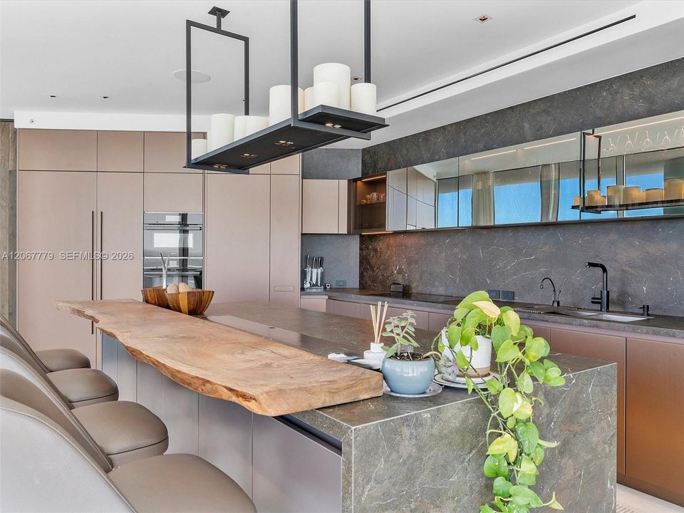For Sale: $7,200,000 (5 beds, 5 baths, 4435 Square Feet)
