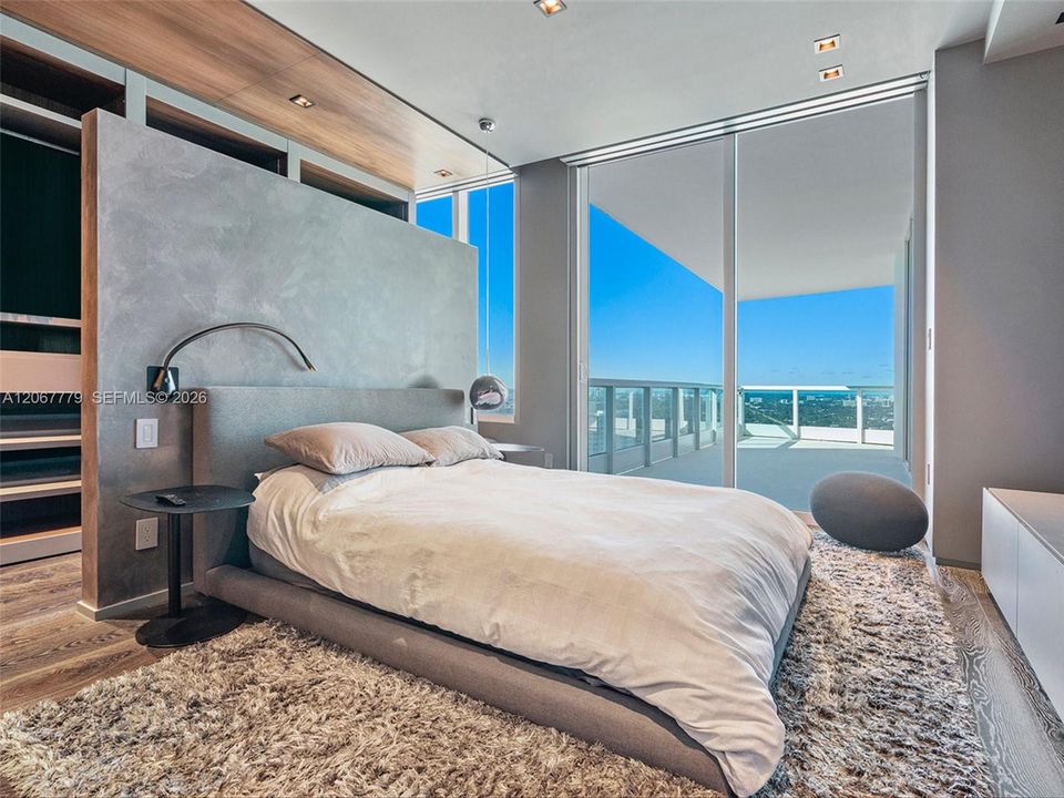 For Sale: $7,200,000 (5 beds, 5 baths, 4435 Square Feet)