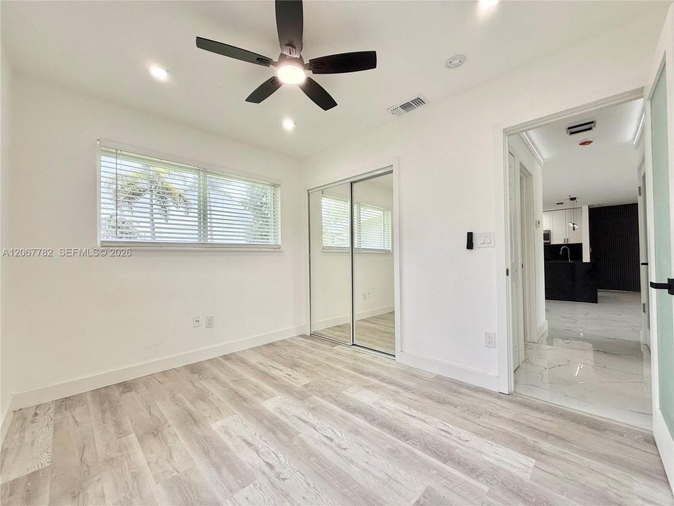 For Sale: $510,000 (3 beds, 2 baths, 897 Square Feet)