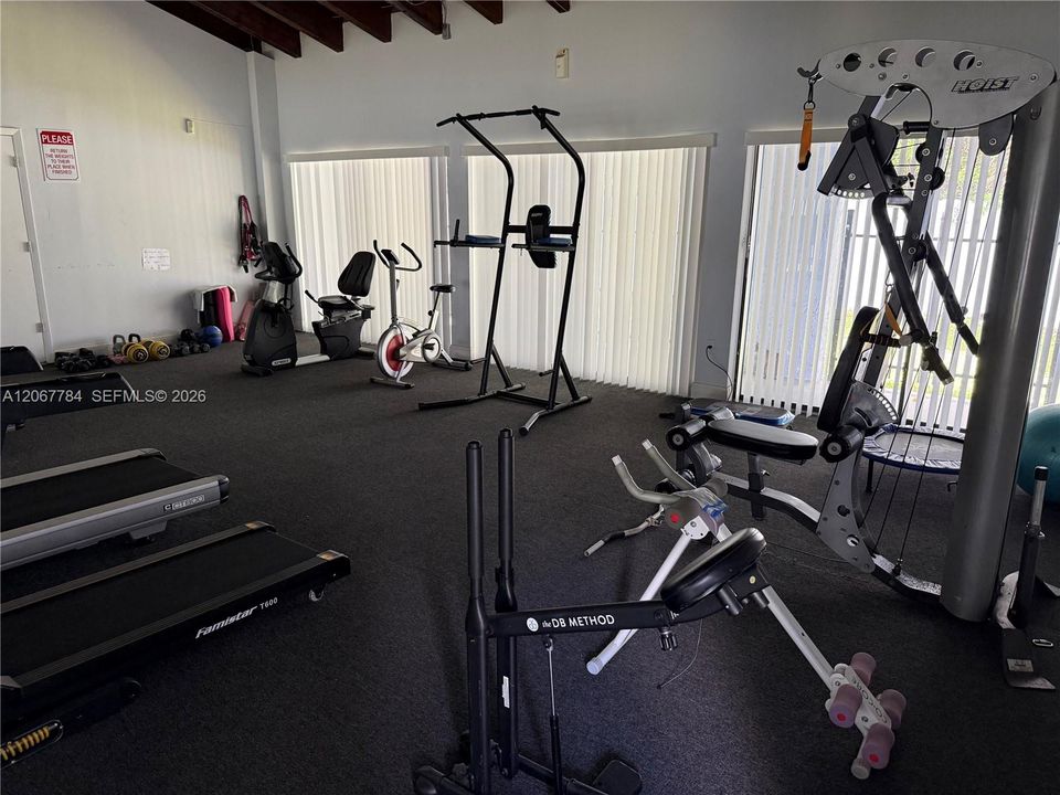 Activo con contrato: $1,900 (1 camas, 1 baños, 676 Pies cuadrados)