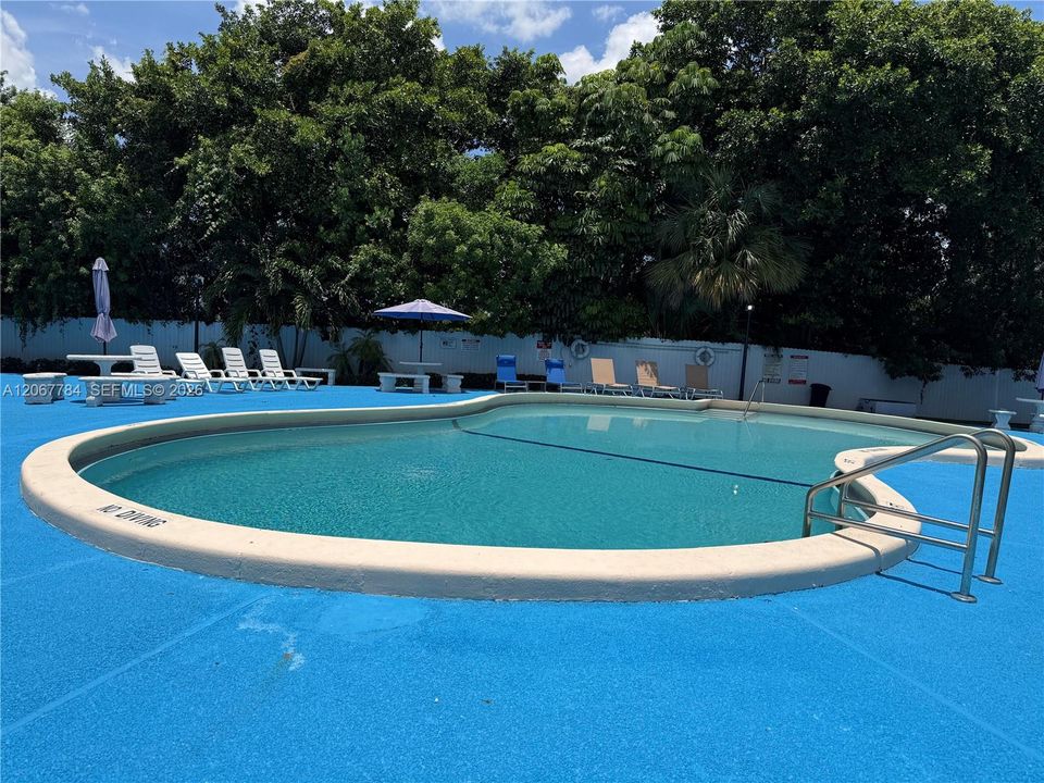 Activo con contrato: $1,900 (1 camas, 1 baños, 676 Pies cuadrados)