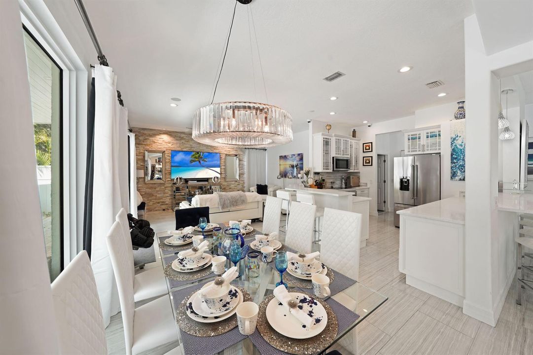 Dining/Kitchen