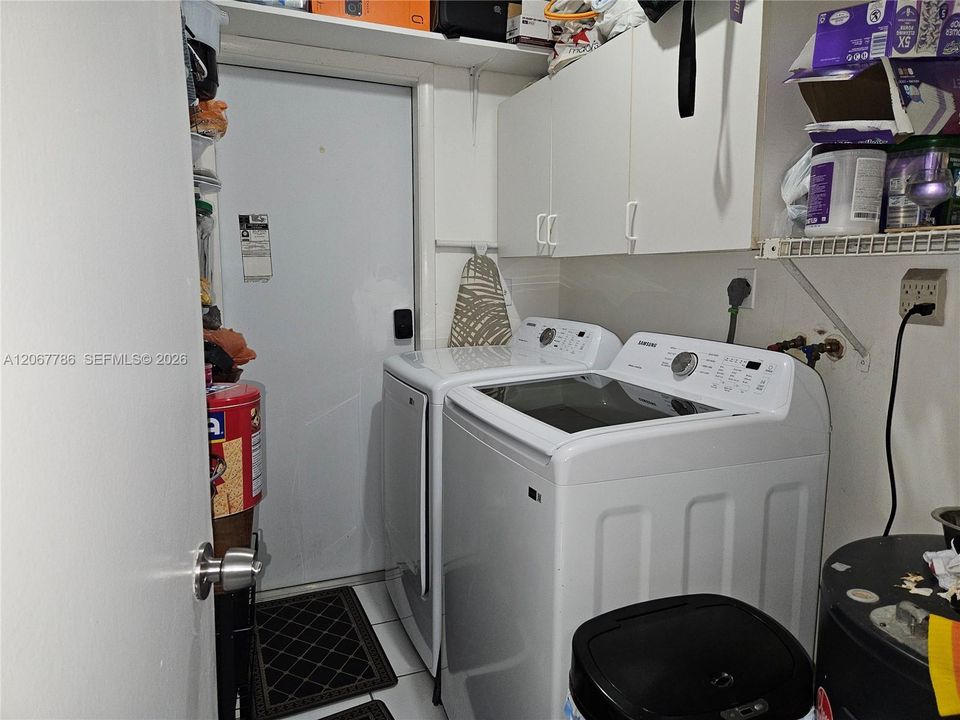 For Rent: $3,100 (3 beds, 2 baths, 1280 Square Feet)