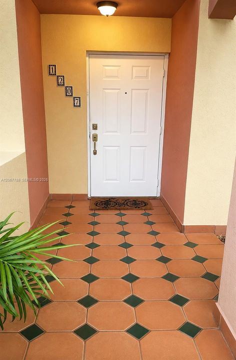 For Sale: $375,550 (2 beds, 2 baths, 1241 Square Feet)