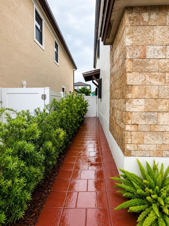 For Rent: $4,000 (4 beds, 3 baths, 2174 Square Feet)