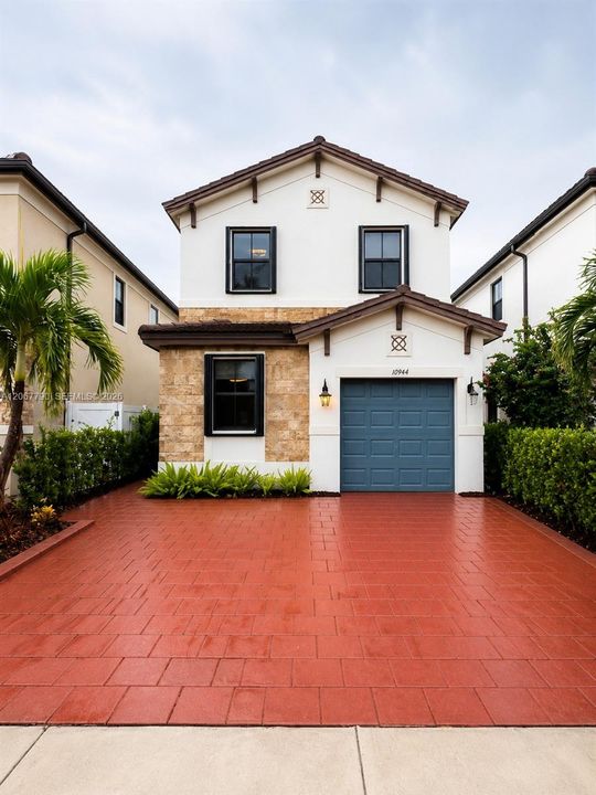 For Rent: $4,000 (4 beds, 3 baths, 2174 Square Feet)