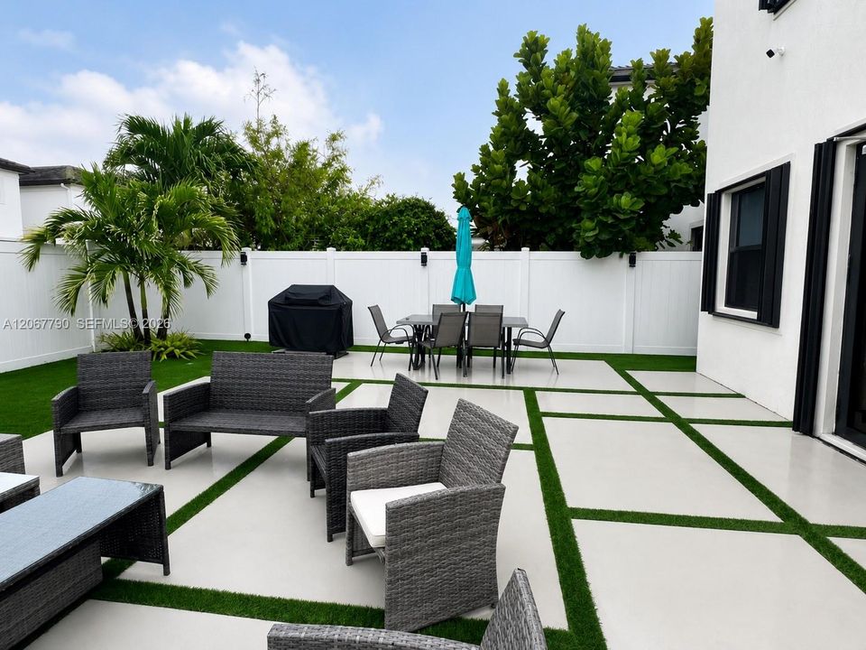 For Rent: $4,000 (4 beds, 3 baths, 2174 Square Feet)