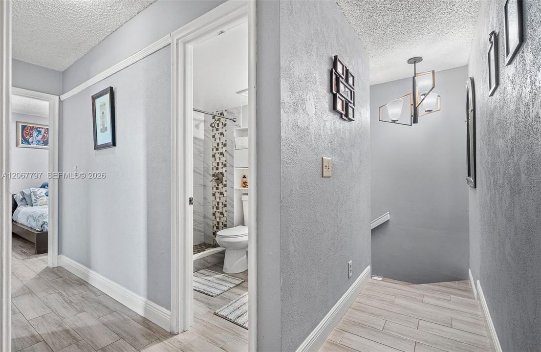 For Sale: $390,000 (3 beds, 2 baths, 1484 Square Feet)