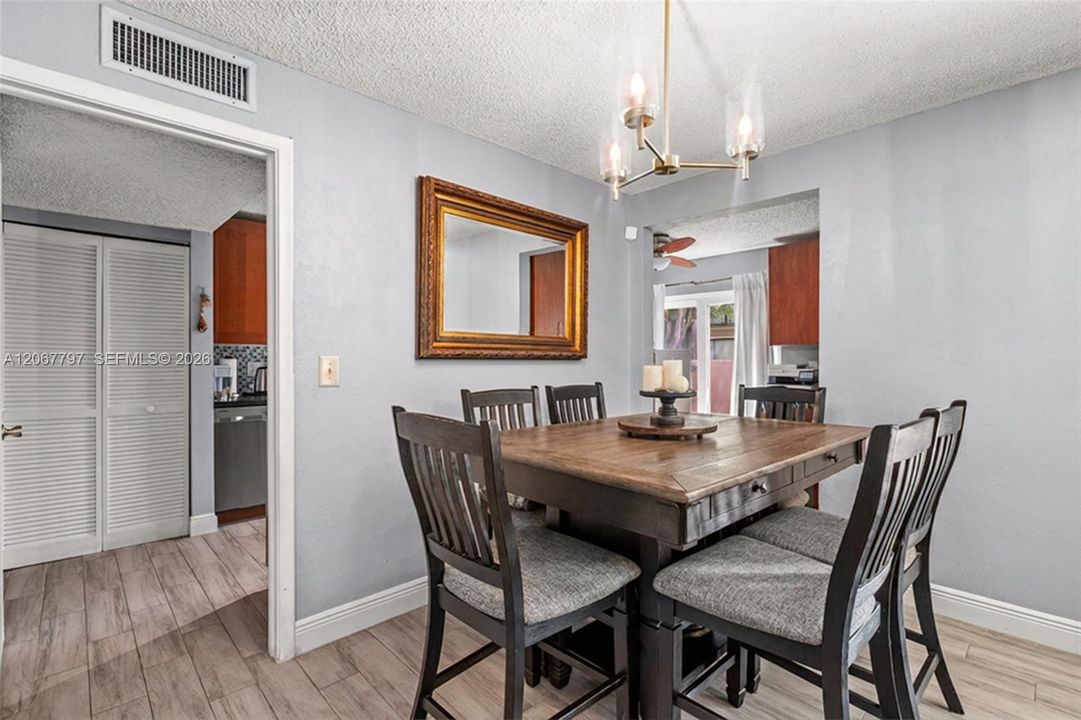 For Sale: $390,000 (3 beds, 2 baths, 1484 Square Feet)