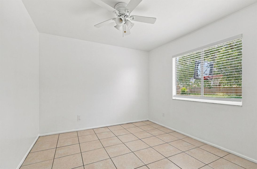 16_bedroom