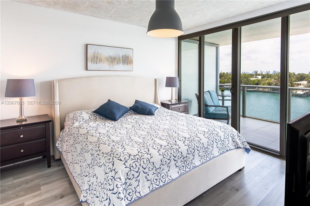 En Venta: $950,000 (2 camas, 2 baños, 1143 Pies cuadrados)