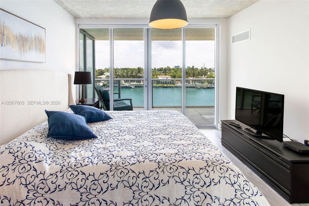 En Venta: $950,000 (2 camas, 2 baños, 1143 Pies cuadrados)