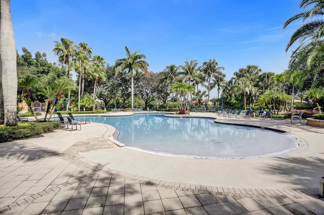 Beach entry community pool