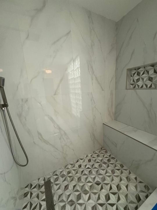 1127 main shower
