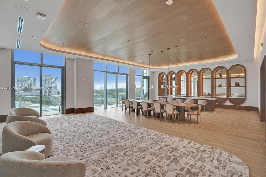 For Sale: $2,900,000 (3 beds, 4 baths, 2131 Square Feet)