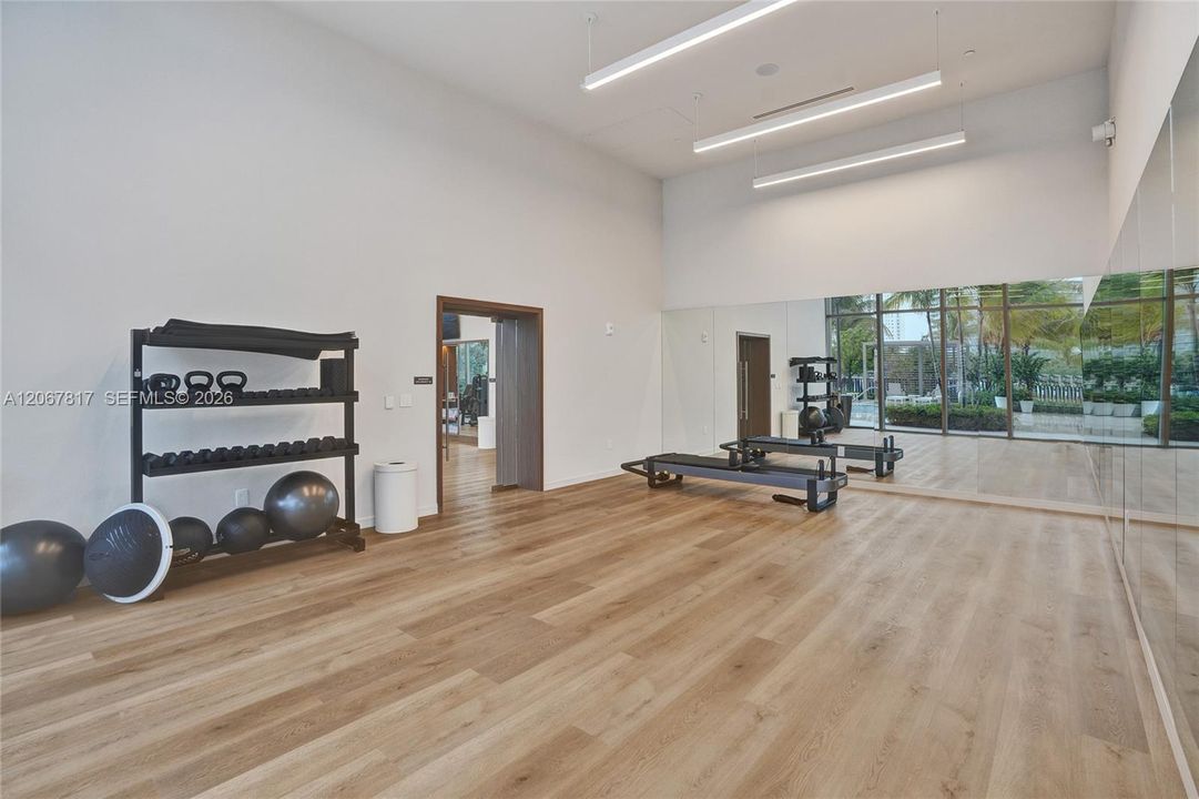 For Sale: $2,900,000 (3 beds, 4 baths, 2131 Square Feet)