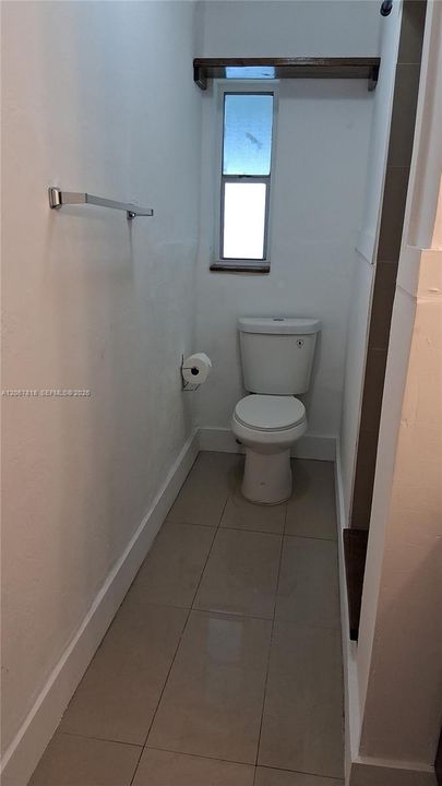 For Rent: $1,950 (2 beds, 2 baths, 894 Square Feet)