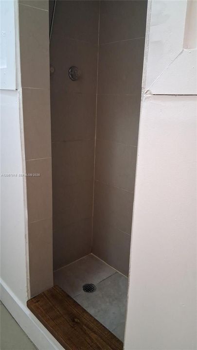 For Rent: $1,950 (2 beds, 2 baths, 894 Square Feet)