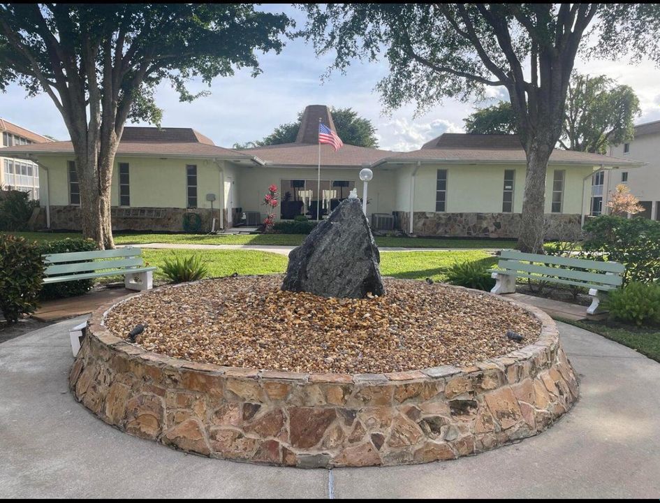 village green phtot1