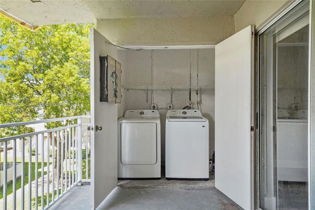 В аренду: $1,950 (1 спален, 1 ванн, 851 Квадратных фут)
