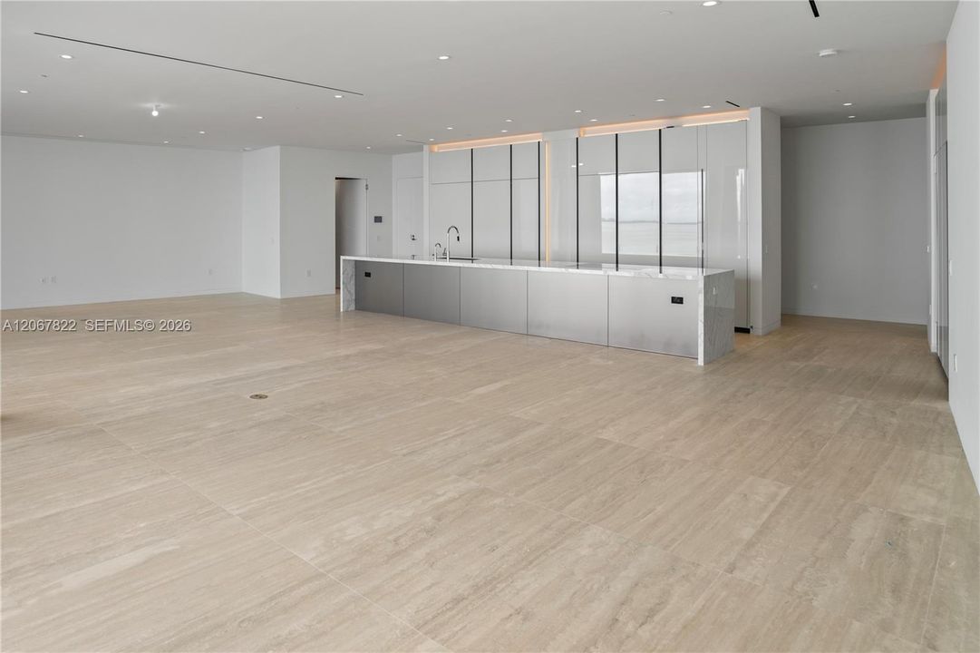 For Sale: $9,995,000 (4 beds, 4 baths, 3677 Square Feet)