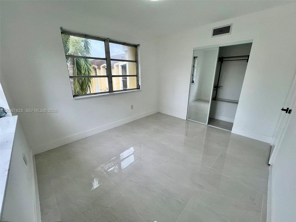 For Sale: $330,000 (3 beds, 2 baths, 1180 Square Feet)