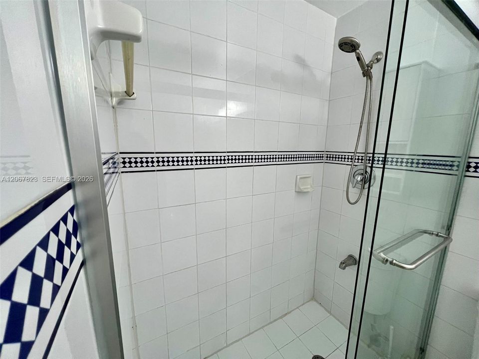 For Sale: $330,000 (3 beds, 2 baths, 1180 Square Feet)