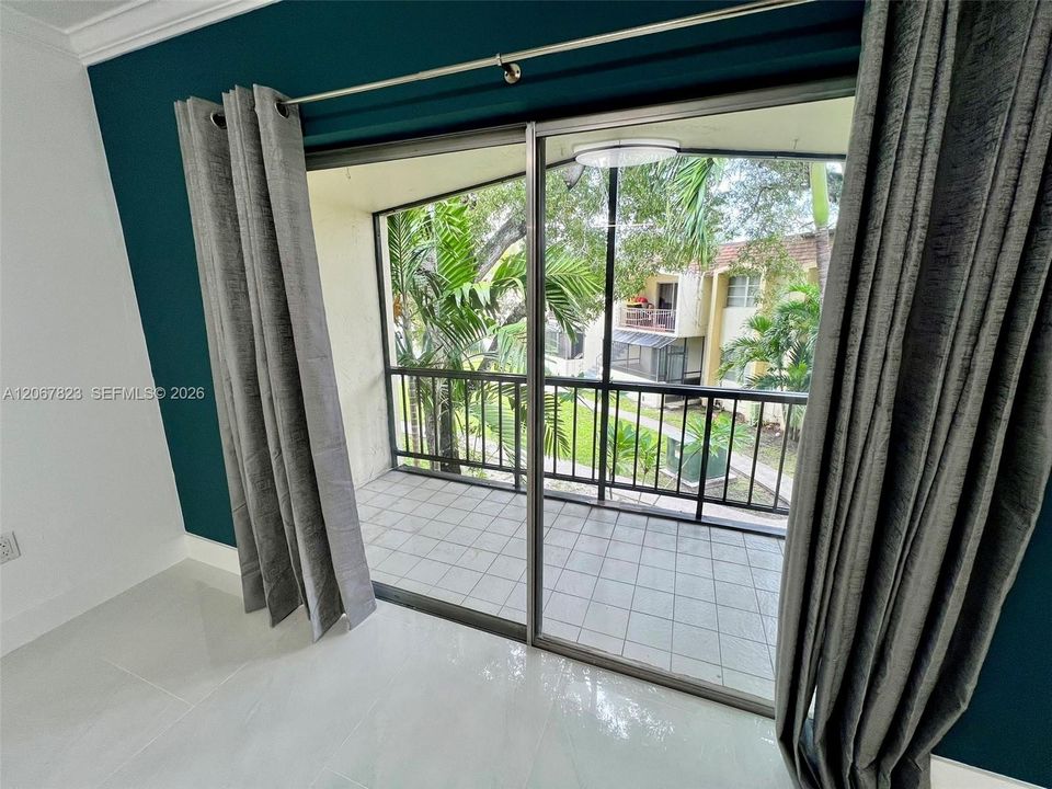 For Sale: $330,000 (3 beds, 2 baths, 1180 Square Feet)