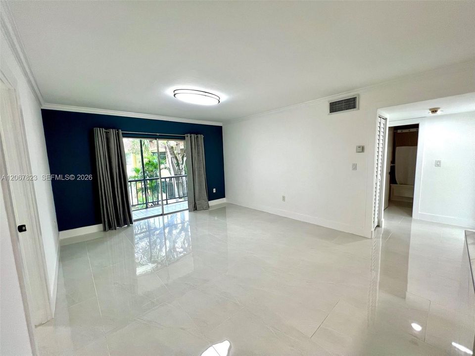 For Sale: $330,000 (3 beds, 2 baths, 1180 Square Feet)