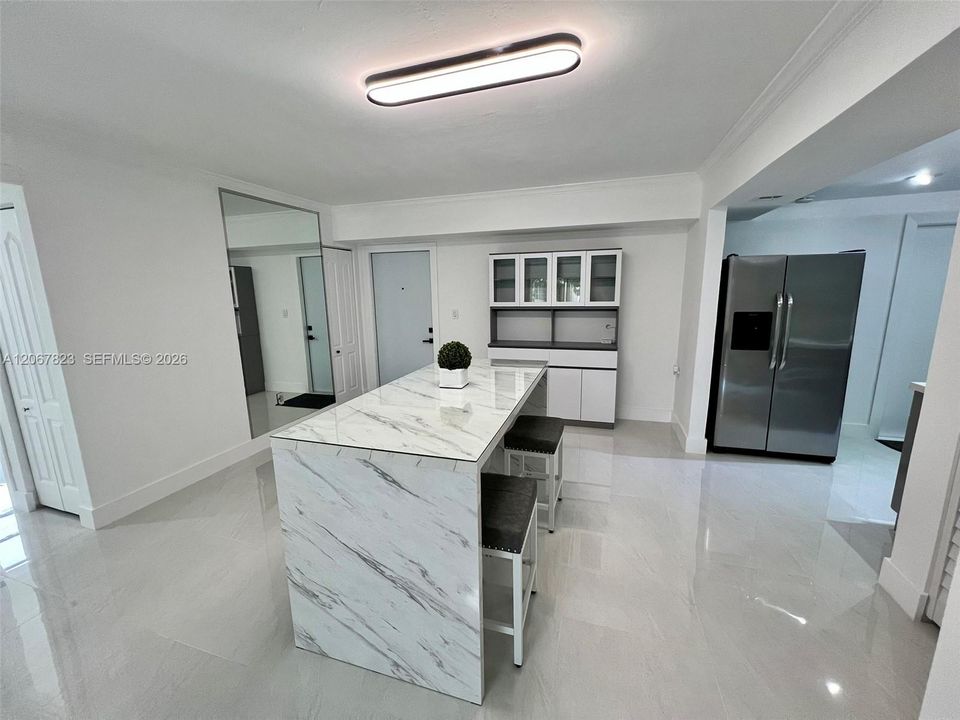 For Sale: $330,000 (3 beds, 2 baths, 1180 Square Feet)