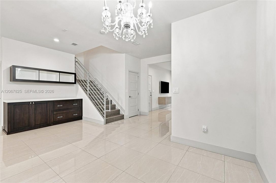 For Rent: $7,000 (3 beds, 2 baths, 2216 Square Feet)