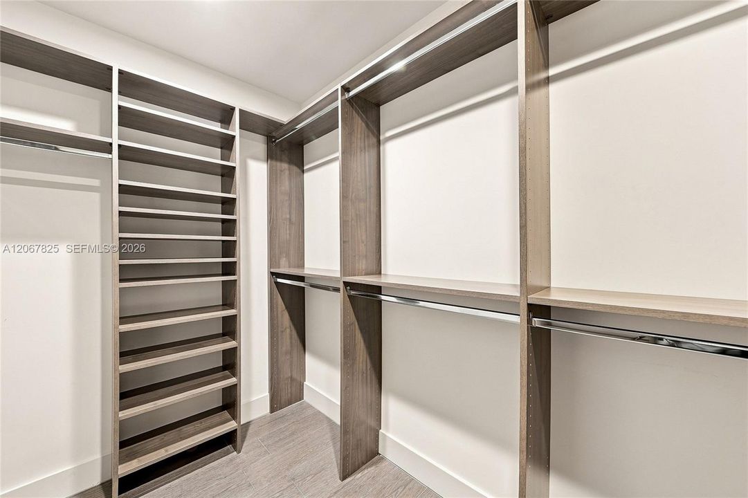 For Rent: $7,000 (3 beds, 2 baths, 2216 Square Feet)