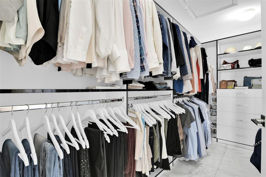 Walk in closet